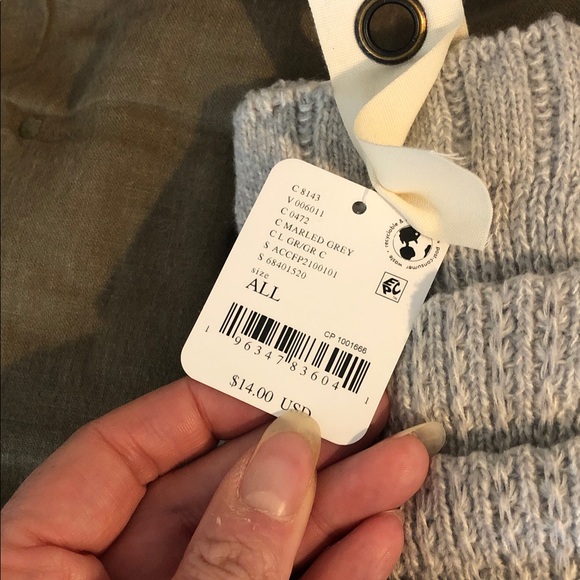 FREE PEOPLE SOCKS🌲🌷 - Picture 2 of 5